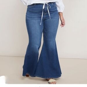 Women's Eloquii Blue Flared Jeans Size 24